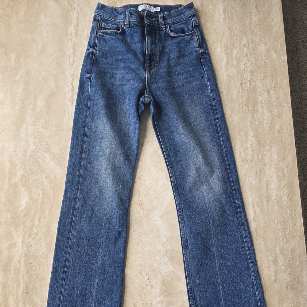 & Other Stories Mid-Rise Straight Leg Jeans in Blue